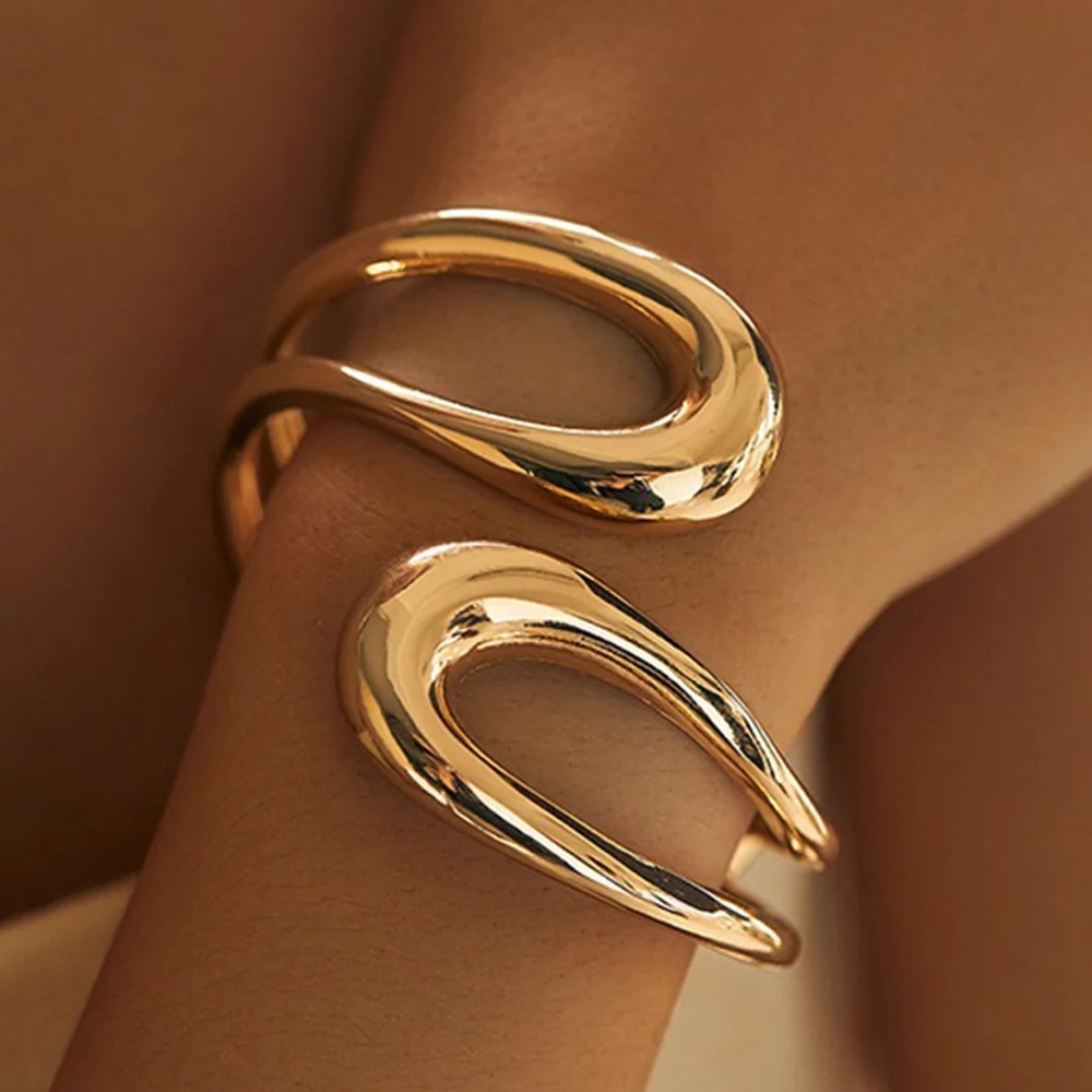 NEW MICAS Metallic Irregular Bracelet Elegant Gold Open Cuff Bracelet